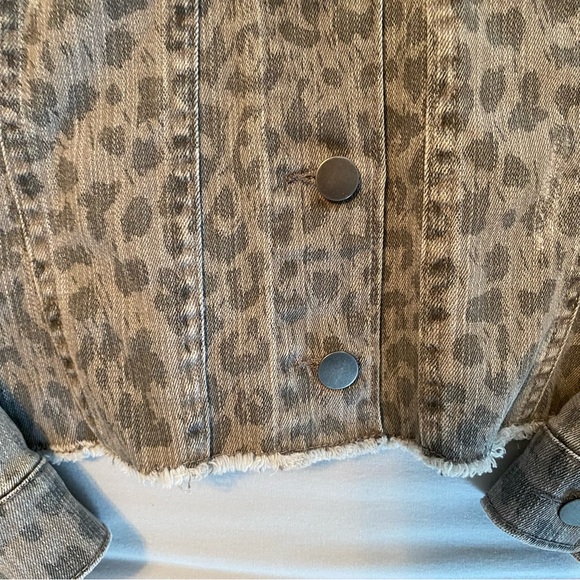 Kut from Cloth Gray Animal Leopard Print Denim Jacket - Picture 9 of 15